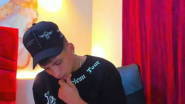 Snapshot of daniscot chatting on October 2025 03:42:01 AM daniscot online show from October 2025 03:42:01 AM