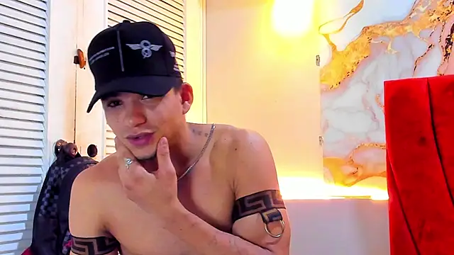 Snapshot of daniscot chatting on November 2025 04:12:01 AM daniscot online show from November 2025 04:12:01 AM