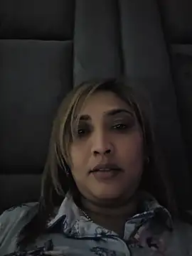 INDIANROMANCE online show from May 2026 10:15:02 PM