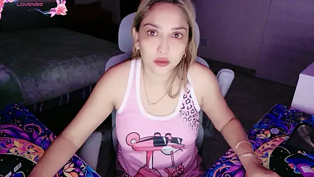 INDIANROMANCE online show from May 2026 09:10:01 PM