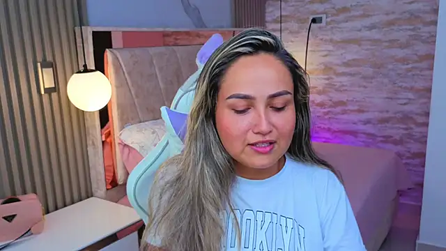 Snapshot of lila_cute1 chatting on October 2025 08:16:02 PM lila cute1 online show from October 2025 08:16:02 PM