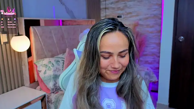 Snapshot of lila_cute1 chatting on November 2025 04:01:02 PM lila cute1 online show from November 2025 04:01:02 PM