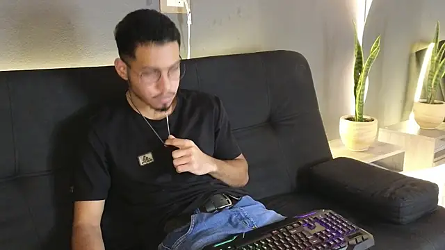 Jaybrown  1 online show from October 2025 11:05:01 AM