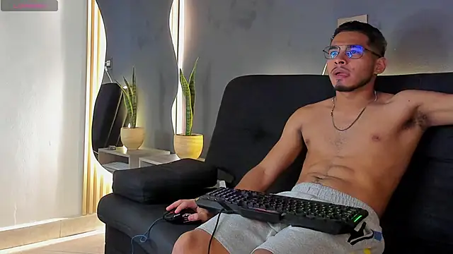 Jaybrown  1 online show from November 2025 03:53:02 AM