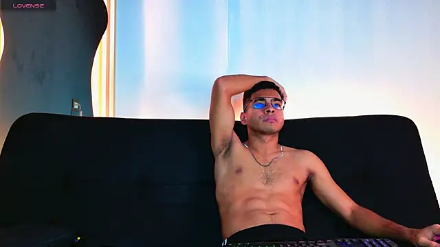 Jaybrown  1 online show from November 2025 02:56:02 AM