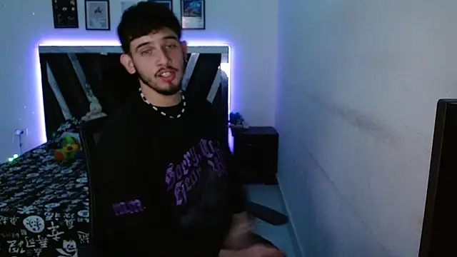 Snapshot of Sebasxxl12 chatting on November 2025 09:49:02 PM Sebasxxl12 online show from November 2025 09:49:02 PM