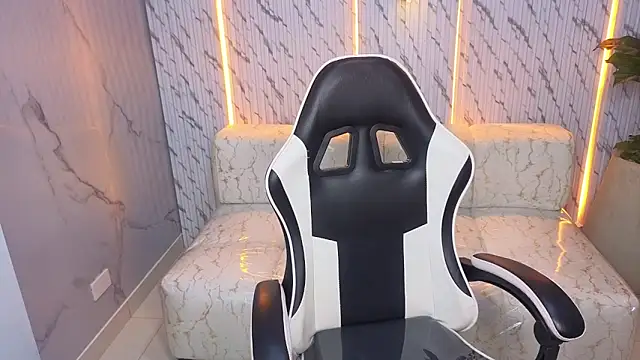 Terry tx online show from October 2025 01:01:02 PM