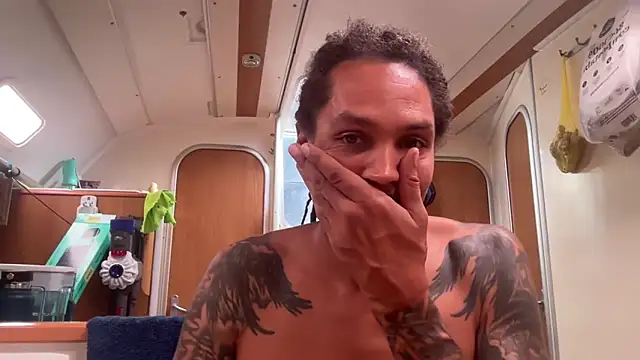 Snapshot of Monk_and_Mia chatting on October 2025 09:17:01 AM Monk and Mia online show from October 2025 09:17:01 AM