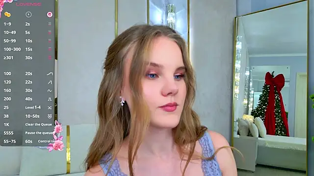 Lili Lohan online show from November 2025 05:04:02 PM