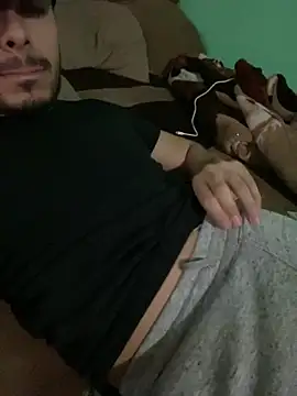 Zafirito online show from November 2025 10:45:02 PM