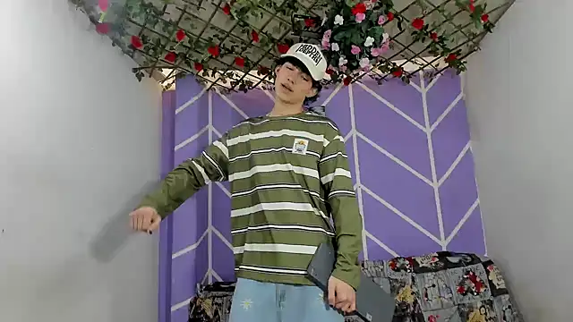 Snapshot of nexusboyhot chatting on October 2025 07:23:02 PM nexusboyhot online show from October 2025 07:23:02 PM