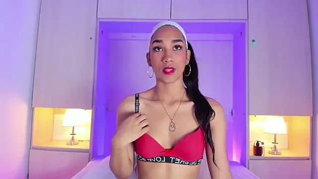 Snapshot of AnahiCollins chatting on October 2025 12:02:02 PM AnahiCollins online show from October 2025 12:02:02 PM