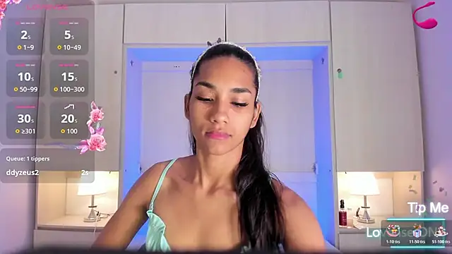 AnahiCollins online show from January 2026 11:37:02 AM