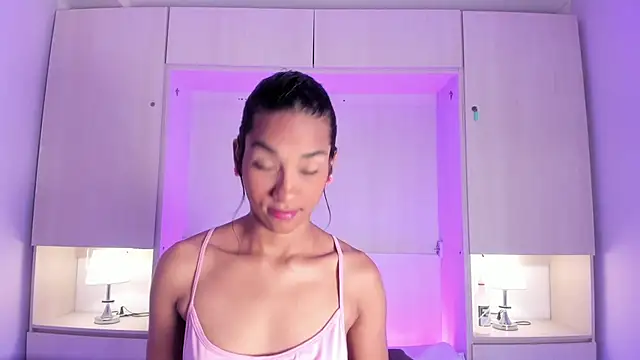 AnahiCollins online show from April 2026 11:36:02 AM