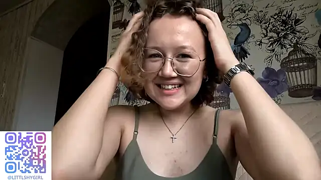 Snapshot of MiaSoltren chatting on September 2025 07:46:01 AM MiaSoltren online show from September 2025 07:46:01 AM