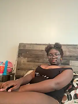 Snapshot of St4G1rL chatting on October 2025 07:23:01 PM St4G1rL online show from October 2025 07:23:01 PM