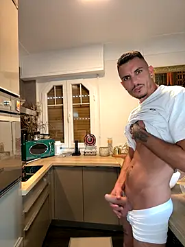 Snapshot of WildFlame2525 chatting on October 2025 03:21:02 PM WildFlame2525 online show from October 2025 03:21:02 PM