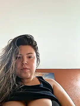 Snapshot of Onyourminddd_sweetheart chatting on September 2025 12:05:01 AM Onyourminddd sweetheart online show from September 2025 12:05:01 AM