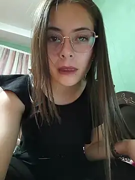 EmmaValencia  online show from November 2025 05:18:02 AM