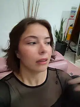EmmaValencia  online show from May 2026 09:11:02 PM