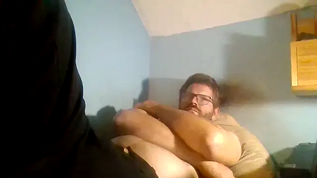 Snapshot of bigdickdaddy6911 chatting on November 2025 12:20:02 AM bigdickdaddy6911 online show from November 2025 12:20:02 AM