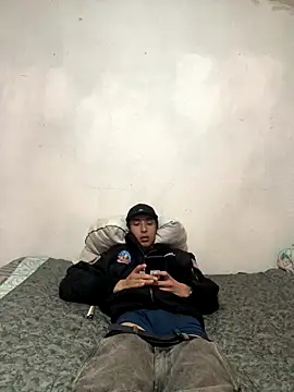 Snapshot of bearbebe666 chatting on September 2025 06:02:02 PM bearbebe666 online show from September 2025 06:02:02 PM