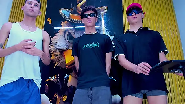 Snapshot of THE_FENIX_BOYS chatting on September 2025 07:47:01 AM THE FENIX BOYS online show from September 2025 07:47:01 AM