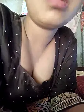 Snapshot of Your_seema_208 chatting on November 2025 06:24:01 AM Your seema 208 online show from November 2025 06:24:01 AM