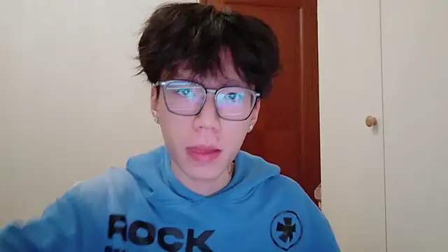 hangzi-0011 online show from November 2025 11:10:02 AM