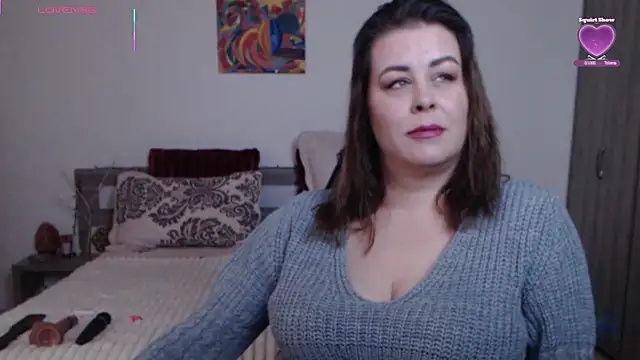 Snapshot of 1Felicity1 chatting on November 2025 06:00:02 AM 1Felicity1 online show from November 2025 06:00:02 AM