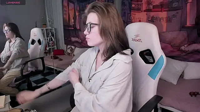 Snapshot of CathyAdams chatting on February 2026 07:18:01 AM CathyAdams online show from February 2026 07:18:01 AM