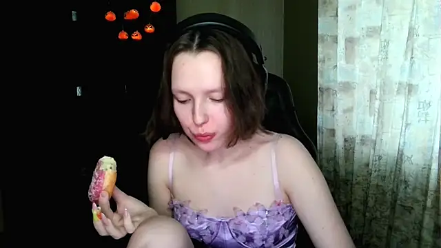 Diana-back online show from December 2025 11:06:02 AM