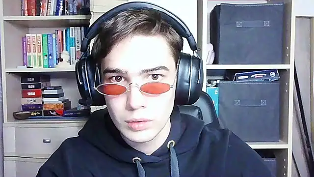  Chris Next Door  online show from October 2025 02:57:01 PM