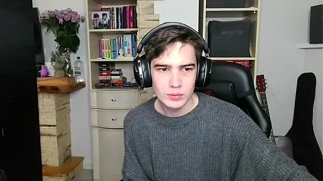  Chris Next Door  online show from October 2025 03:58:01 PM