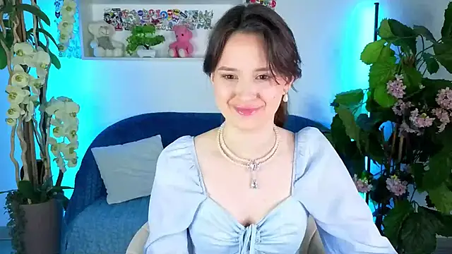 Snapshot of EvaSwen chatting on October 2025 09:24:02 PM EvaSwen online show from October 2025 09:24:02 PM