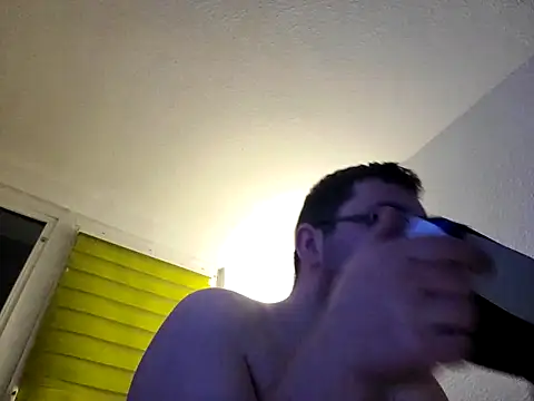 stivi2526 online show from November 2025 08:10:01 PM