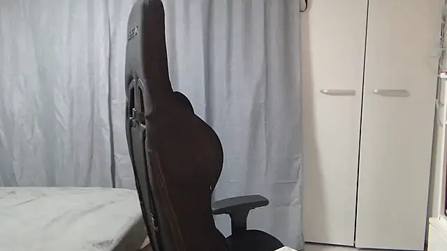 Snapshot of miss_Lia13 chatting on February 2026 05:46:02 PM miss Lia13 online show from February 2026 05:46:02 PM