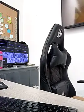 Snapshot of rojita-rojita chatting on October 2025 12:51:01 PM rojita-rojita online show from October 2025 12:51:01 PM