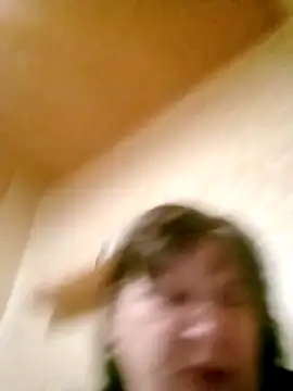 Apeesynka55211 online show from February 2026 06:04:01 PM