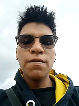 Snapshot of Damian-1-5 chatting on October 2025 08:07:02 PM Damian-1-5 online show from October 2025 08:07:02 PM