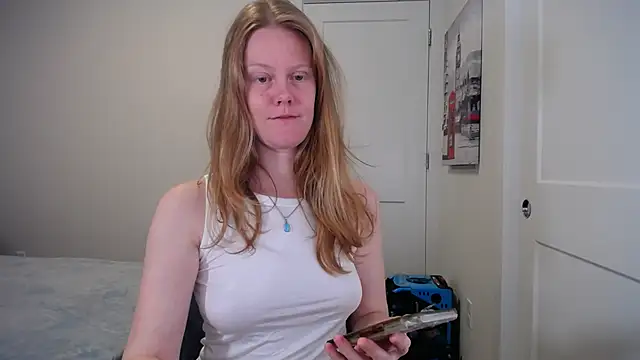 Snapshot of naughtyfox89 chatting on March 2026 10:05:01 PM naughtyfox89 online show from March 2026 10:05:01 PM