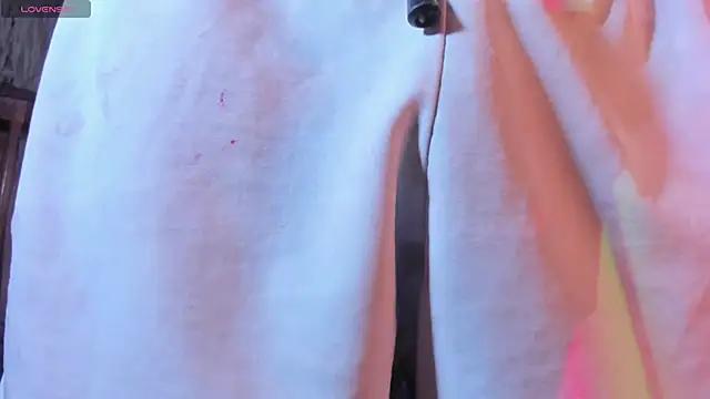 Snapshot of milo_crave chatting on October 2025 01:01:01 PM milo crave online show from October 2025 01:01:01 PM