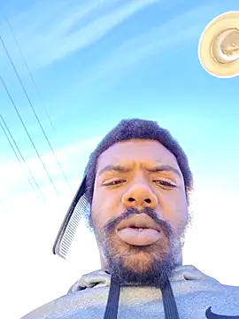 Snapshot of MrBigDickShow chatting on October 2025 07:25:02 PM MrBigDickShow online show from October 2025 07:25:02 PM