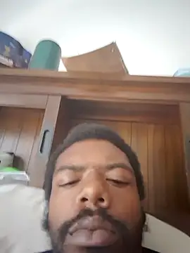 Snapshot of MrBigDickShow chatting on October 2025 03:18:02 PM MrBigDickShow online show from October 2025 03:18:02 PM