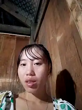 Snapshot of pham-xinh01 chatting on October 2025 12:00:02 PM pham-xinh01 online show from October 2025 12:00:02 PM