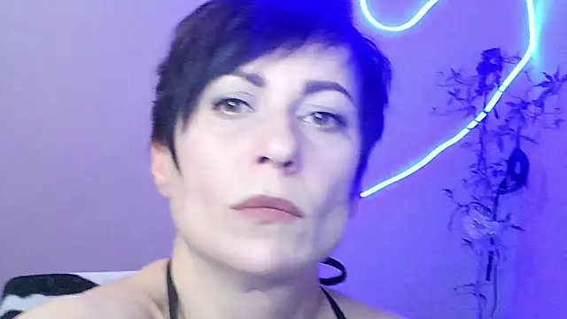 Snapshot of Ashley_Brookss chatting on November 2025 04:42:01 PM Ashley Brookss online show from November 2025 04:42:01 PM