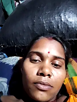 Snapshot of Katrina_kaif143 chatting on November 2025 03:33:02 PM Katrina kaif143 online show from November 2025 03:33:02 PM