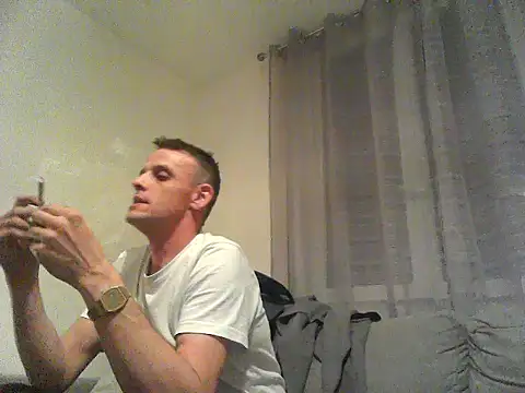 shorty-phat online show from November 2025 01:04:01 AM