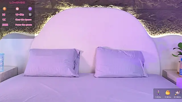 Snapshot of Selene_Brownie chatting on October 2025 08:13:02 PM Selene Brownie online show from October 2025 08:13:02 PM