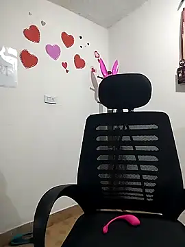 Snapshot of Valentina_Squirt- chatting on October 2025 09:40:02 AM Valentina Squirt- online show from October 2025 09:40:02 AM